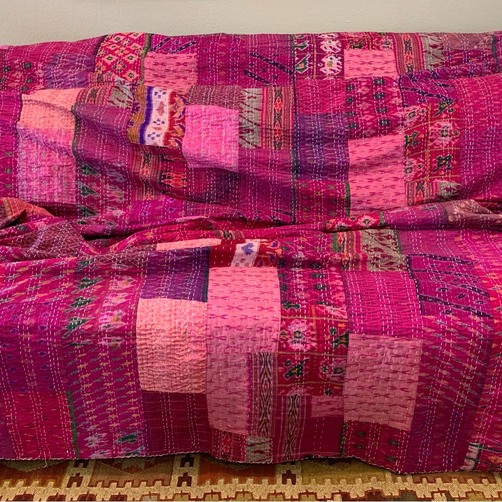 Authentic Vintage India Kantha Sari Patchwork Quilt 90" x 106"